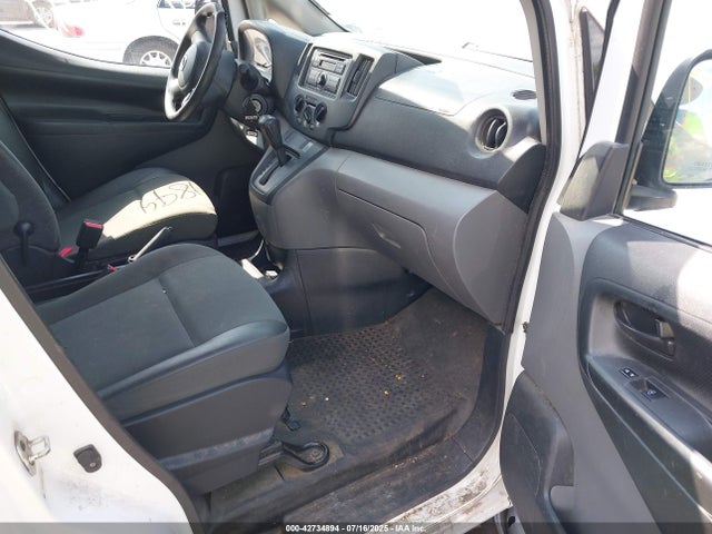 3N6CM0KNXFK699257 Nissan 2015