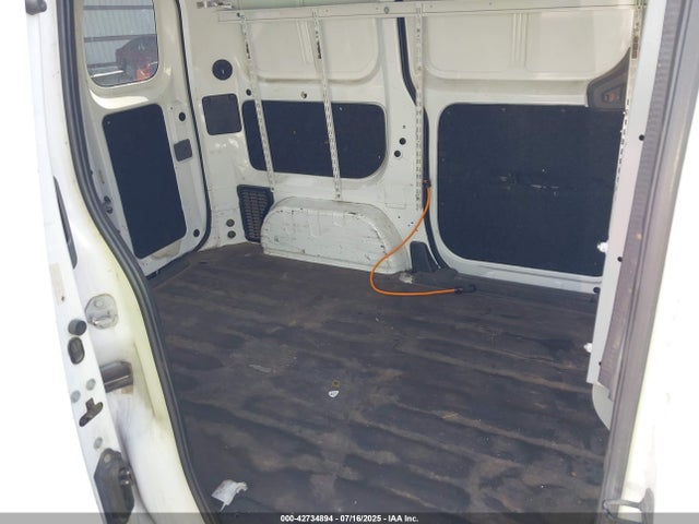 3N6CM0KNXFK699257 Nissan 2015