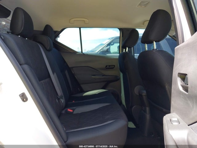 Nissan 2020 2020 3N1CP5BV4LL501210 Image 8