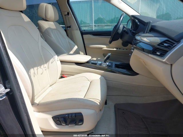 Продажа на аукционе авто 2015 Bmw X5 Xdrive35i, vin: 5UXKR0C55F0K56311, номер лота: 42735188