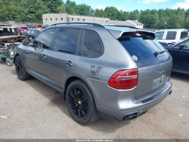 2010 PORSCHE CAYENNE WP1AA2AP0ALA05321 Photo 2