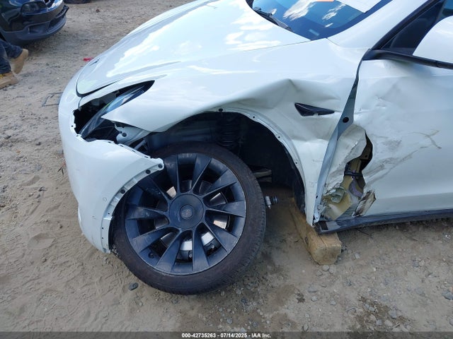 2022 TESLA MODEL Y 7SAYGDEE0NA018498 Photo 5