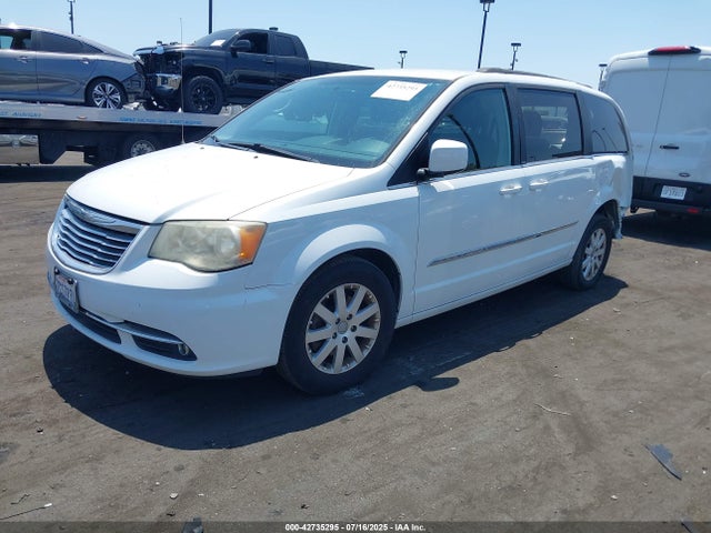 Chrysler 2014 2014 2C4RC1BG8ER211751 Image 2