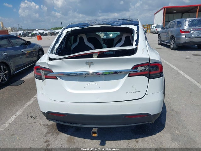 5YJXCBE24LF231730 Tesla MODEL X