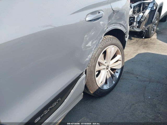 2025 AUDI Q6 E-TRON WA112BGF5SA018747 Photo 5