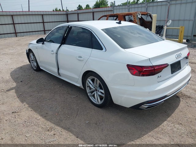 2024 AUDI A4 WAUEAAF46RN002609 Photo 2