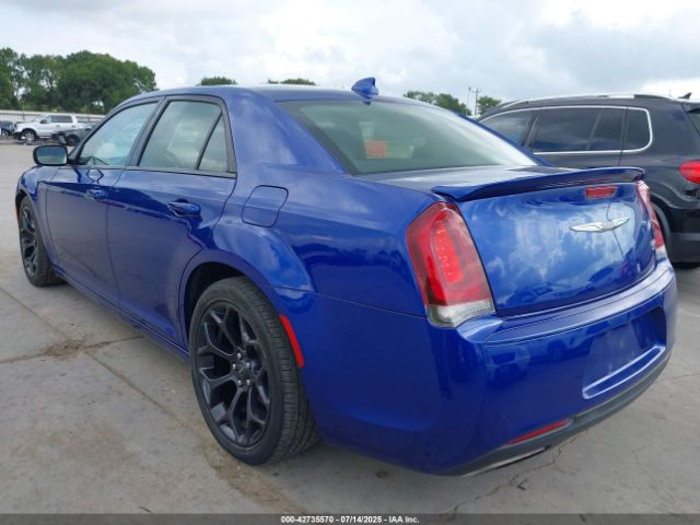 2019 CHRYSLER 300 2C3CCAAG3KH733183 Photo 2