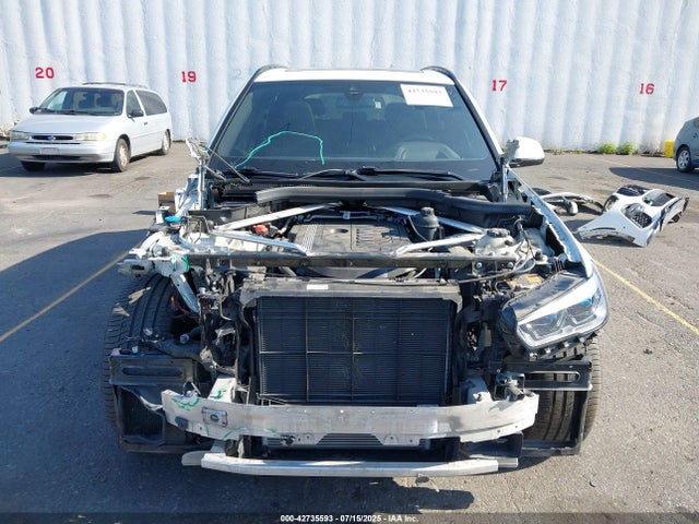 5UXCR6C09M9F40404 BMW X5