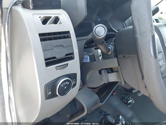 57WMD2C6XGM100350 Mobilityventure V6 Gasoline, 3.7 Liters, 275 Hp