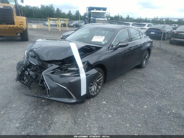 Lexus a25a-fxs 2025 58AFA1C19SU062451 Image 2