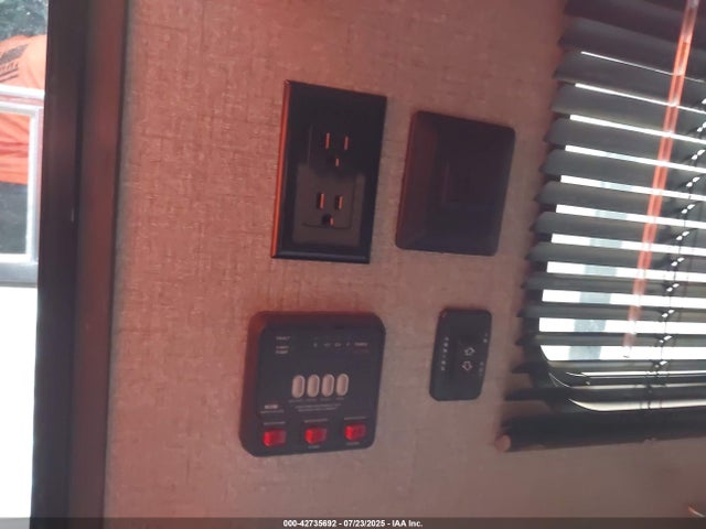 1UJBJ0BM8L17N0458 Jayco Jayco