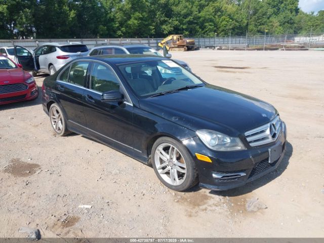 2012 MERCEDES-BENZ C 300 WDDGF8BB8CR200253