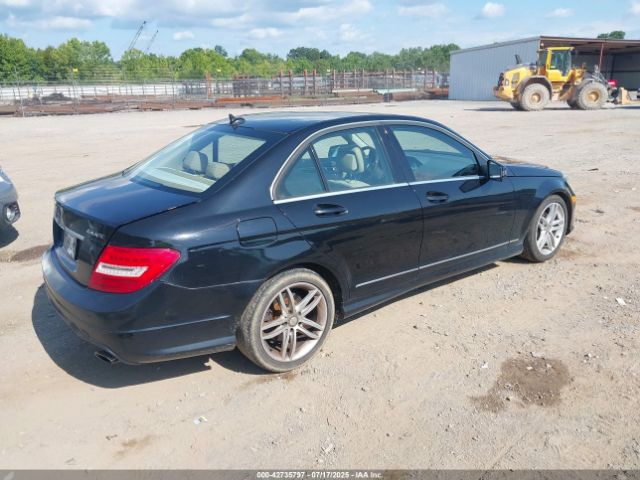 2012 MERCEDES-BENZ C 300 WDDGF8BB8CR200253 Photo 3
