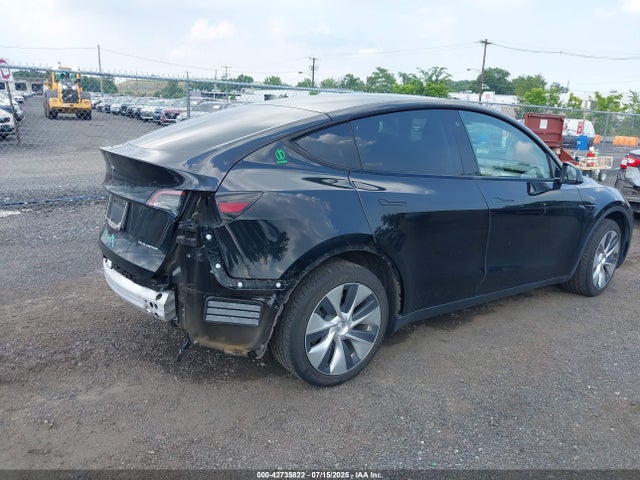 2020 TESLA MODEL Y 5YJYGDEE0LF044404 Photo 3
