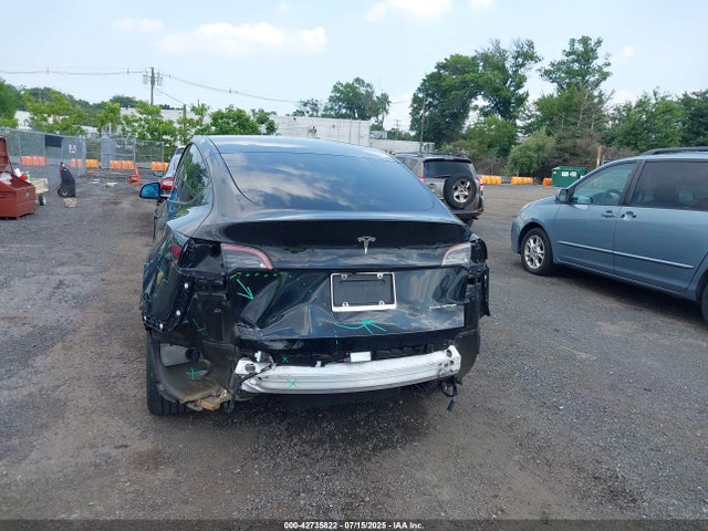 2020 TESLA MODEL Y 5YJYGDEE0LF044404 Photo 5