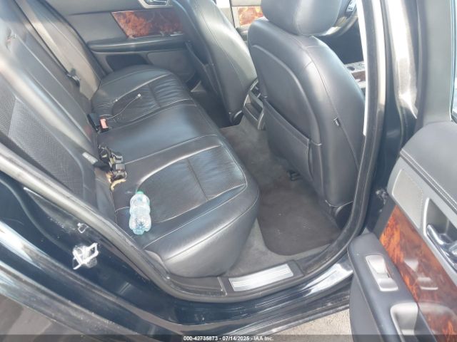 2010 JAGUAR XF SAJWA0GB8ALR51076 Photo 7