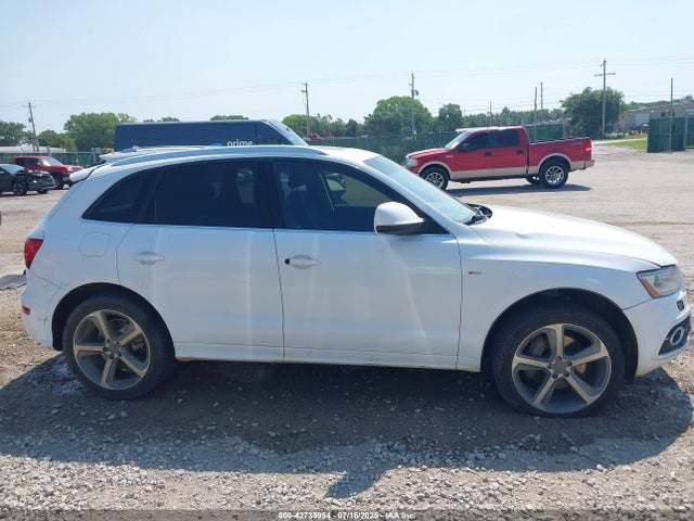 2014 Audi Q5 3.0t Premium Plus მანქანა იყიდება აუქციონზე, vin: WA1DGAFP4EA030718, აუქციონის ნომერი: 42735954