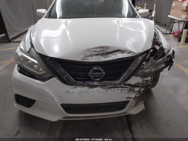 1N4AL3AP2HN318778 Nissan 2017