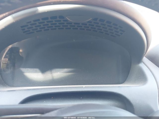 2011 JAGUAR XJ SAJWA2GB6BLV09376 Photo 6