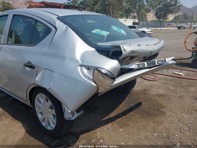 3N1CN7AP4KL824515 Nissan Versa
