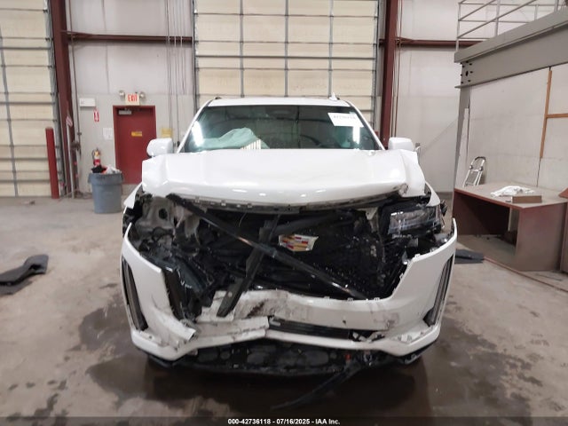 1GYS4FKLXNR153585 Cadillac Escalade 4wd Sport