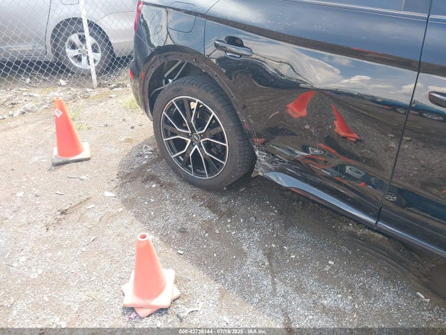 WA1B4AFY9M2047614 Audi SQ5