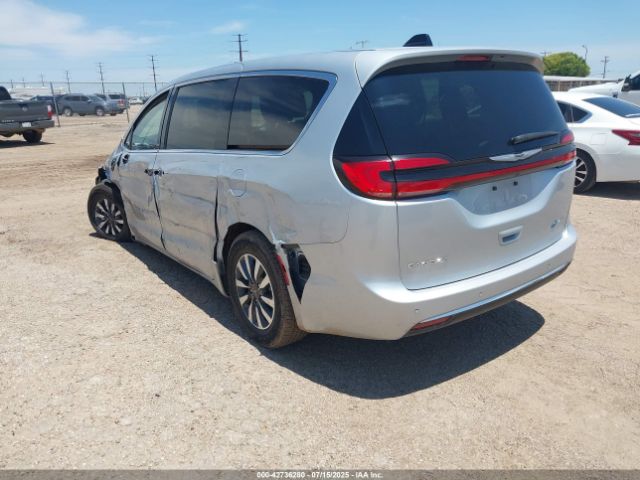 2023 CHRYSLER PACIFICA HYBRID 2C4RC1L77PR618204 Photo 2