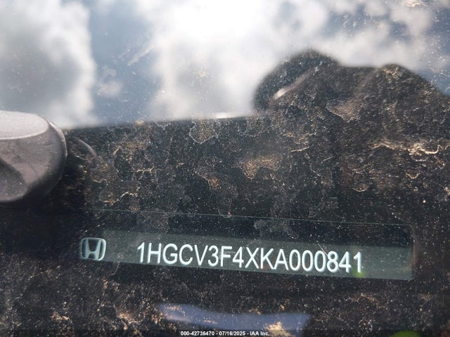 1HGCV3F4XKA000841 Honda lfb2