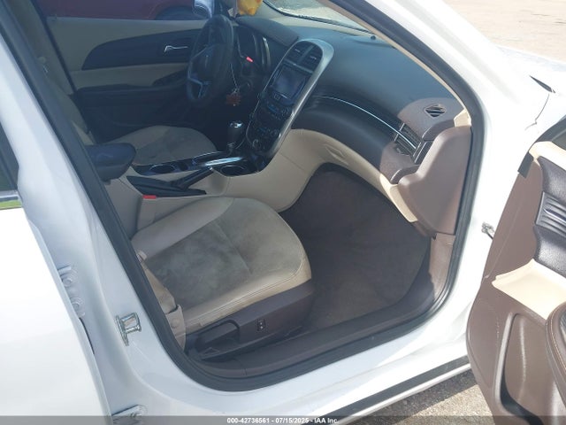 Chevrolet lkw 2015 1G11C5SL7FF236742 Image 5