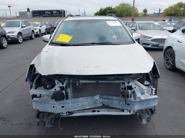 JF2GTHNC2MH670679 Subaru na