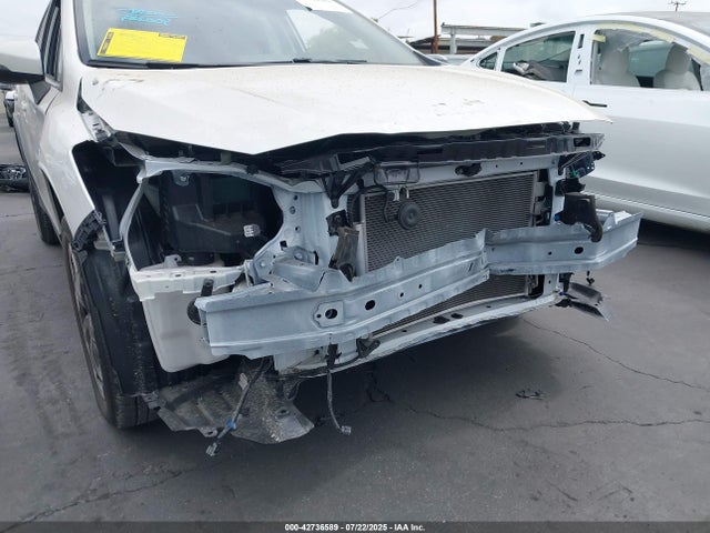 JF2GTHNC2MH670679 Subaru na