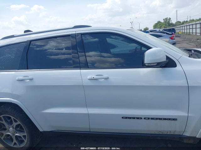 1C4RJEBG2JC125920 Jeep Grand Cherokee