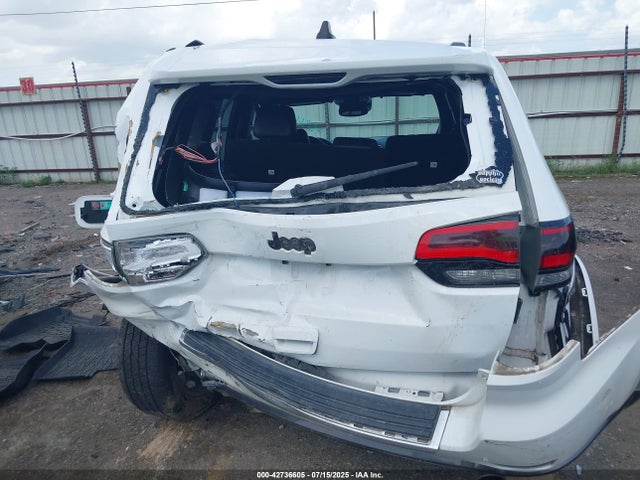 1C4RJEBG2JC125920 Jeep Grand Cherokee