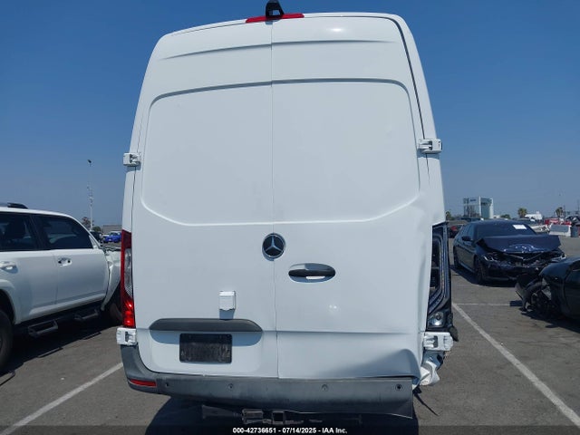 WD4PF1CD4KT009129 Mercedes-Benz om 642 with brake assist