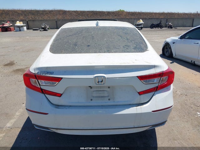 Honda l15be 2018 1HGCV1F50JA059537 Image 16