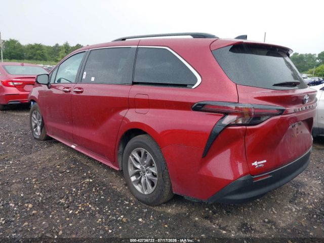 2023 TOYOTA SIENNA 5TDJSKFC8PS090968 Photo 2