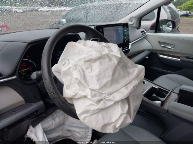 2023 TOYOTA SIENNA 5TDJSKFC8PS090968 Photo 4