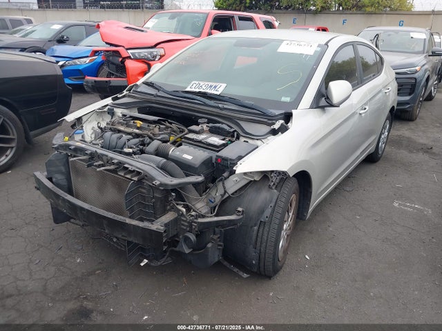 KMHD74LF7HU303202 Hyundai Elantra