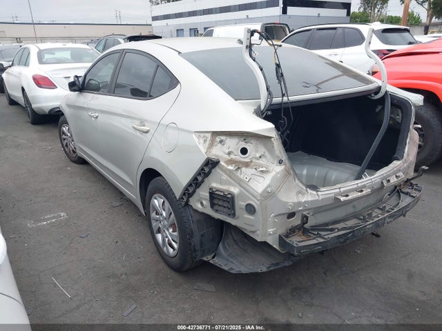 KMHD74LF7HU303202 Hyundai Elantra