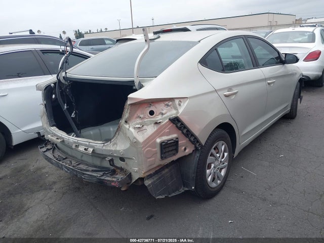 KMHD74LF7HU303202 Hyundai Elantra