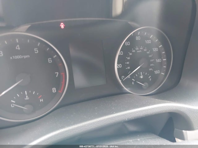 KMHD74LF7HU303202 Hyundai Elantra
