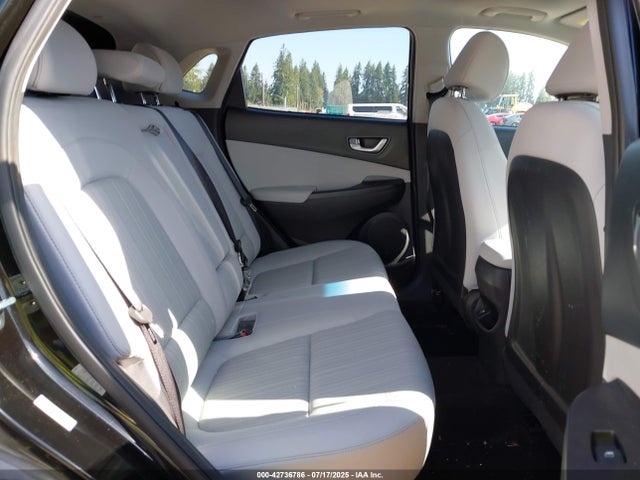 KM8K3CAB7PU975949 Hyundai Kona