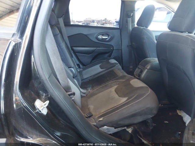 1C4PJLABXFW616338 Jeep 2015