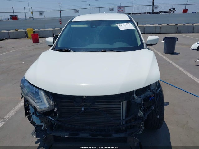 5N1AT2MT5KC817876 Nissan Rogue