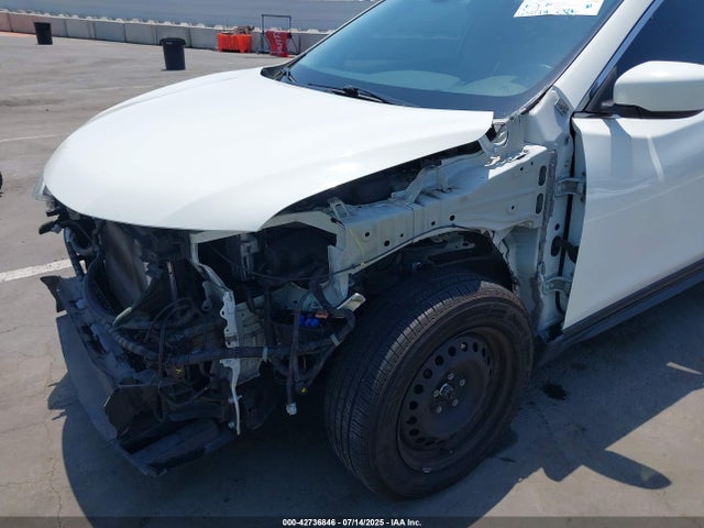 5N1AT2MT5KC817876 Nissan Rogue