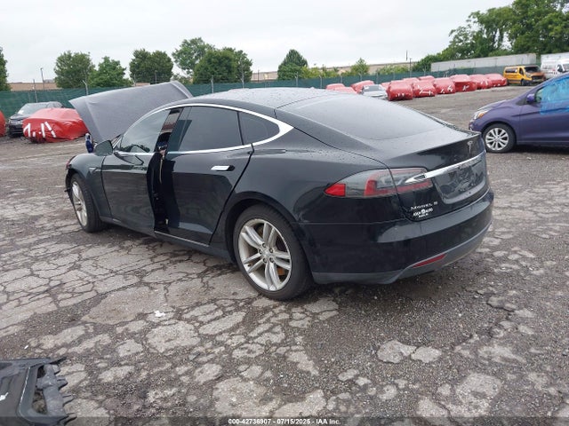 2015 TESLA MODEL S 5YJSA1S24FF082755 Photo 2