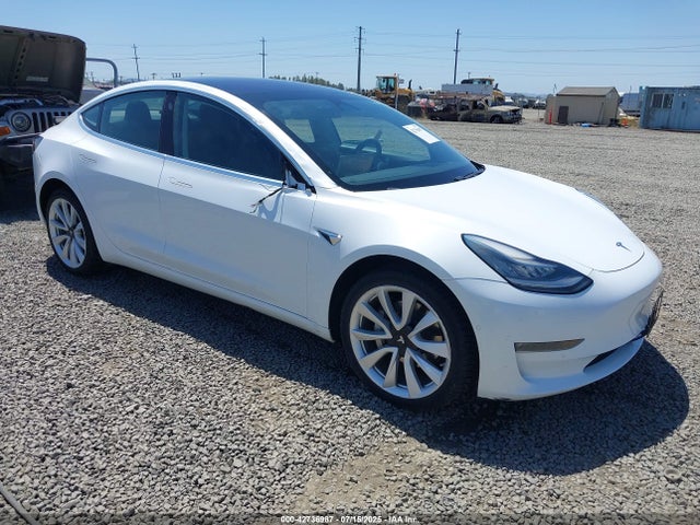 2018 TESLA MODEL 3 5YJ3E1EA4JF062932 Photo 0