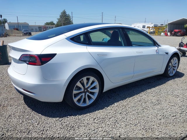 2018 TESLA MODEL 3 5YJ3E1EA4JF062932 Photo 3