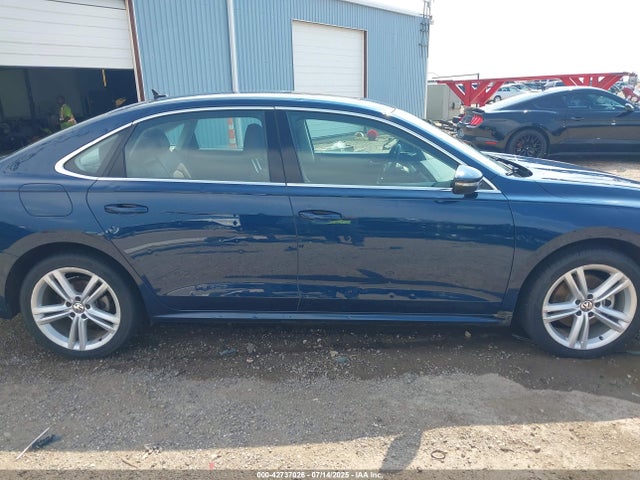 Volkswagen Passat 2021 1VWSA7A38MC001132 Image 13