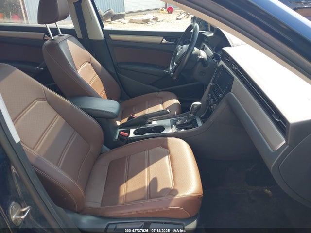 Volkswagen Passat 2021 1VWSA7A38MC001132 Image 5